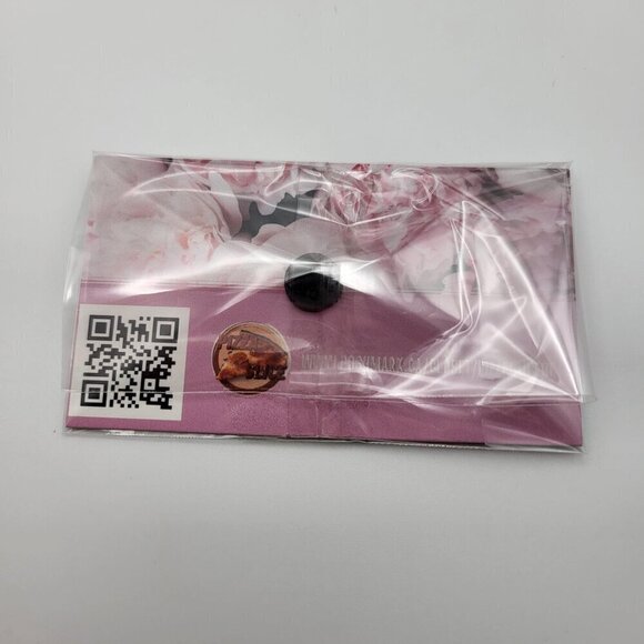 Winnie-the-Pooh Piglet with a Flower Brooch/Pin - Picture 6 of 7